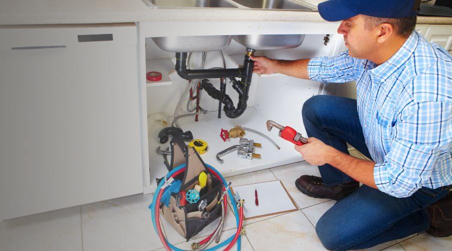 Local expert plumbing services in Van Lear, KY